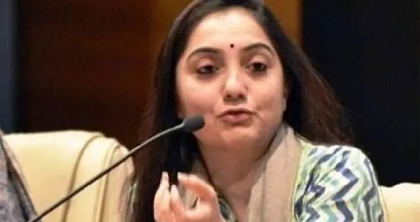 पैगंबर मोहम्मद के खिलाफ ‘आपत्तिजनक’ टिप्पणियों के मामले में BJP नेता नूपुर शर्मा के खिलाफ FIR पैगंबर मोहम्मद के खिलाफ ‘आपत्तिजनक’ टिप्पणियों के मामले में BJP नेता नूपुर शर्मा के खिलाफ FIR