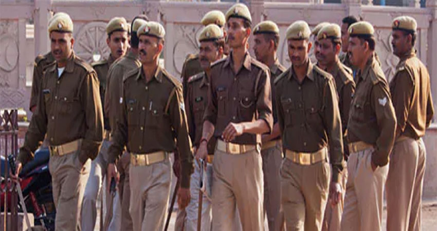 यूपी पुलिस में निकली बंपर वैकेंसी, जल्दी करें आवेदन नहीं तो निकल जाएगा मौका यूपी पुलिस में निकली बंपर वैकेंसी, जल्दी करें आवेदन नहीं तो निकल जाएगा मौका