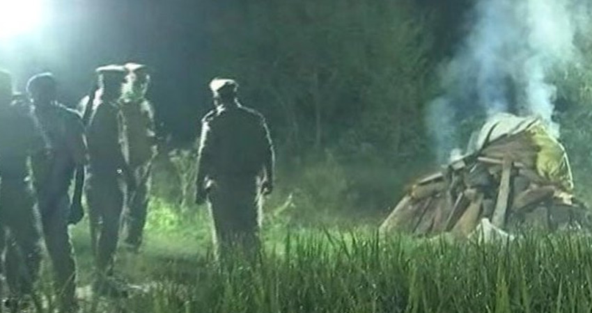 हाथरस बलात्कार-हत्या मामले में नहीं हो सकी इलाहाबाद हाई कोर्ट सुनवाई हाथरस बलात्कार-हत्या मामले में नहीं हो सकी इलाहाबाद हाई कोर्ट सुनवाई