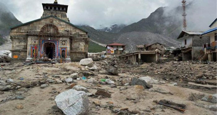 केदारनाथ ट्रैक पर सर्च ऑपरेशन जारी, मिले नर कंकालों का किया अंतिम संस्कार केदारनाथ ट्रैक पर सर्च ऑपरेशन जारी, मिले नर कंकालों का किया अंतिम संस्कार