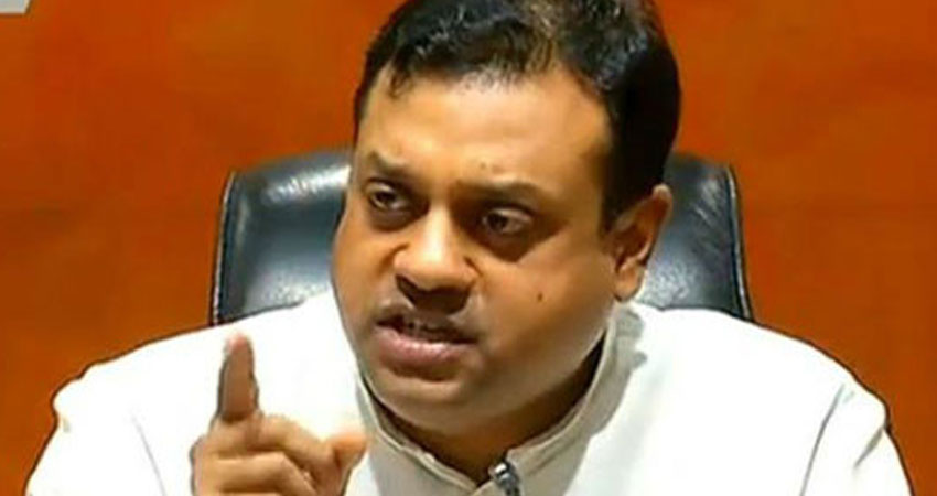 सिद्धू ने पाक पीएम इमरान खान को कहा ‘बड़ा भाई’, भाजपा ने लिया कांग्रेस को आड़े हाथ सिद्धू ने पाक पीएम इमरान खान को कहा ‘बड़ा भाई’, भाजपा ने लिया कांग्रेस को आड़े हाथ
