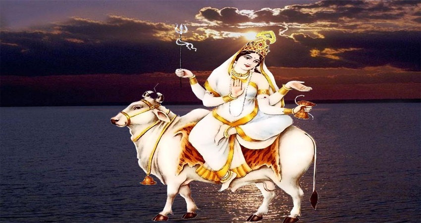 Navratri 2019 : महाअष्टमी के दिन इस शुभ मुहूर्त में करें पूजा, जानें कन्या पूजन का समय Navratri 2019 : महाअष्टमी के दिन इस शुभ मुहूर्त में करें पूजा, जानें कन्या पूजन का समय