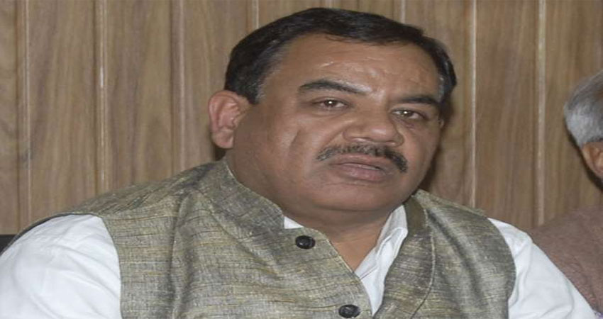 वन मंत्री हरक सिंह ने अपनी सरकार के खिलाफ खोला मोर्चा वन मंत्री हरक सिंह ने अपनी सरकार के खिलाफ खोला मोर्चा