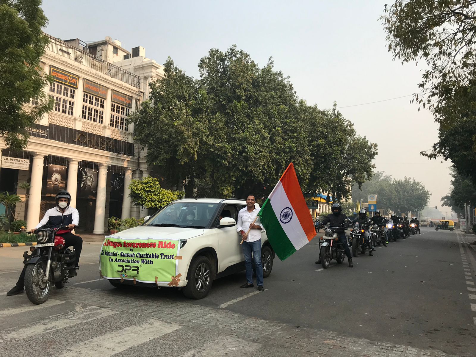 डेंगू के प्रति लोगों में जागरूकता के लिए पिस्टन राइडर्स की मोटरसाइकिल रैली डेंगू के प्रति लोगों में जागरूकता के लिए पिस्टन राइडर्स की मोटरसाइकिल रैली