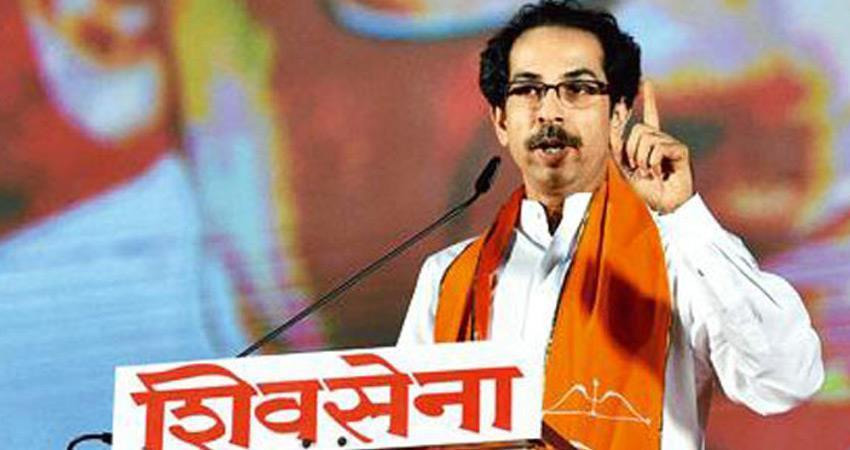 ठाकरे ने पूछा- कैसे लाखों किसान फसल बीमा के लिए हो सकते हैं अयोग्य ठाकरे ने पूछा- कैसे लाखों किसान फसल बीमा के लिए हो सकते हैं अयोग्य
