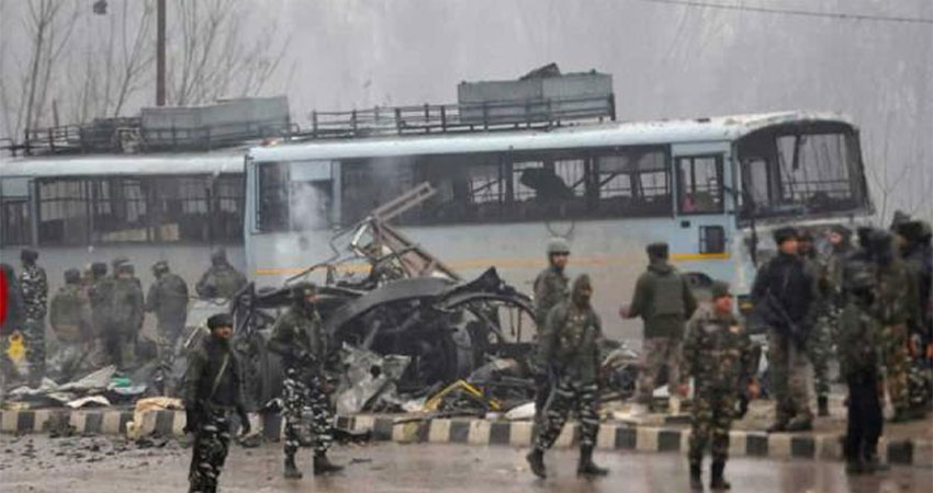 J&K: पुलवामा आतंकी हमले में इन जवानों ने दी देश के लिए शहादत J&K: पुलवामा आतंकी हमले में इन जवानों ने दी देश के लिए शहादत